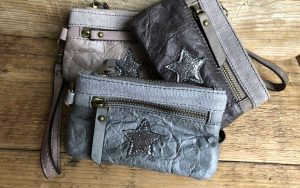 Kleine portemonnee STAR met polsband