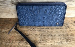 Blue croco print portemonnee