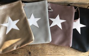 Hippe tas met ster in 4 verschillende kleuren