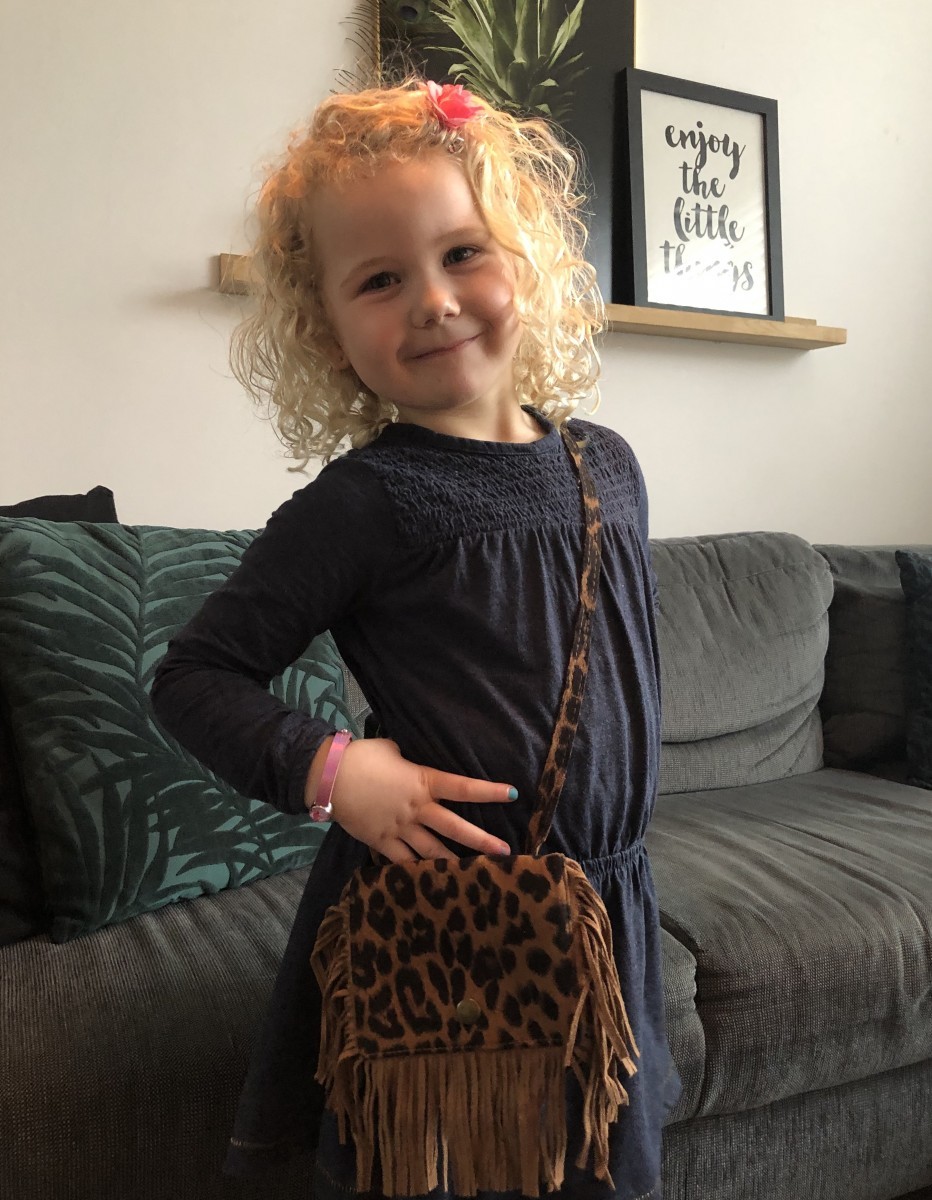 melk Vooraf Gezamenlijk Kids suède tasje Leopard beige | Stars&Joy Groningen