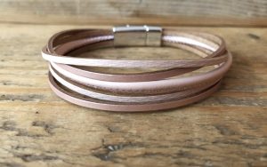Oud roze leren armband